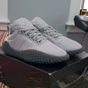 Adidas Original kamanda grey!